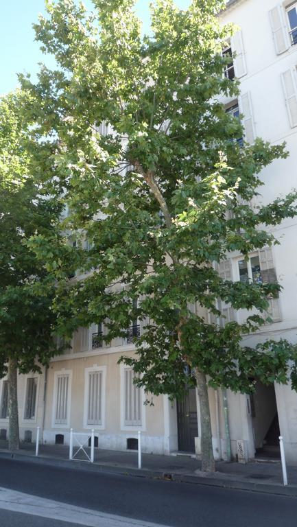Chambres Et Table D'Hotes Le Jardin De Tesse Тулон Екстер'єр фото